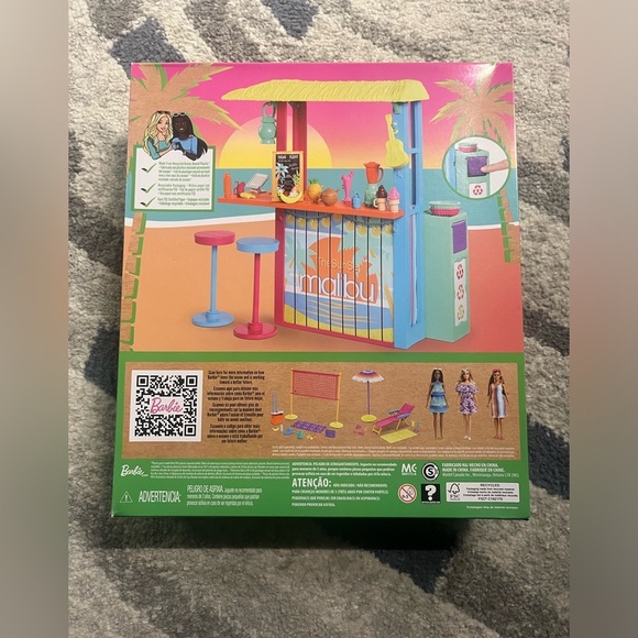 Barbie Beach Shack Playset - Picture 2 of 2